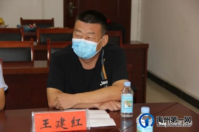 点赞!爱心钧瓷企业捐赠作品 助力禹州高中乡土文化教育 点赞!爱心钧瓷企业捐赠作品 助力禹州高中乡土文化教育