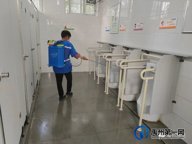 禹州环卫:多措并举筑牢疫情防控“环卫防线” 禹州环卫:多措并举筑牢疫情防控“环卫防线”