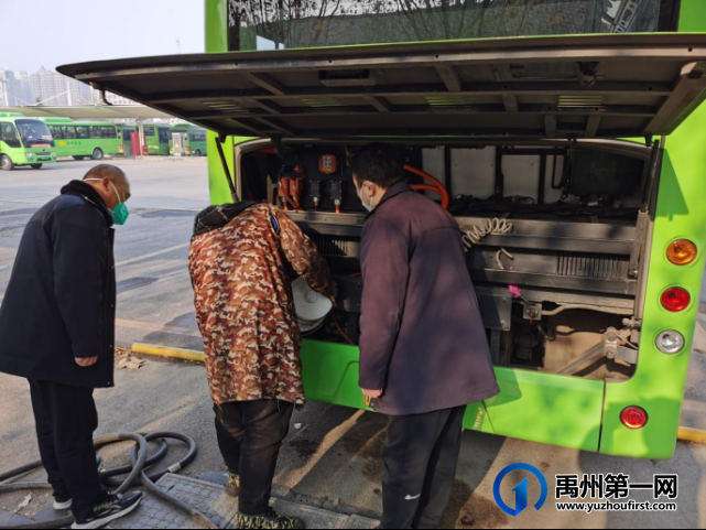 禹州公交牢守岁末安全关,保障市民元旦期间安全出行 禹州公交牢守岁末安全关,保障市民元旦期间安全出行