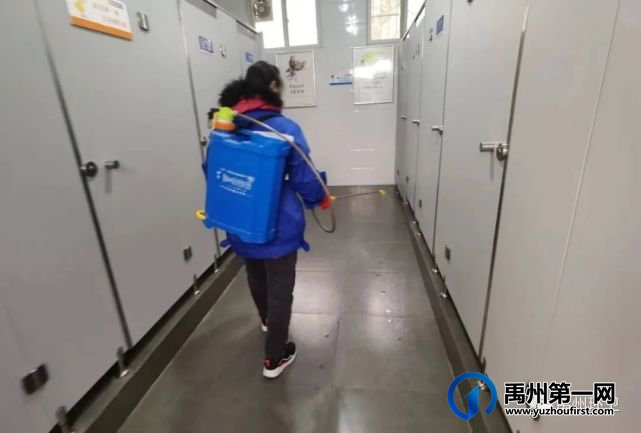禹州环卫:元旦假期坚守岗位 用心守护城市洁净 禹州环卫:元旦假期坚守岗位 用心守护城市洁净