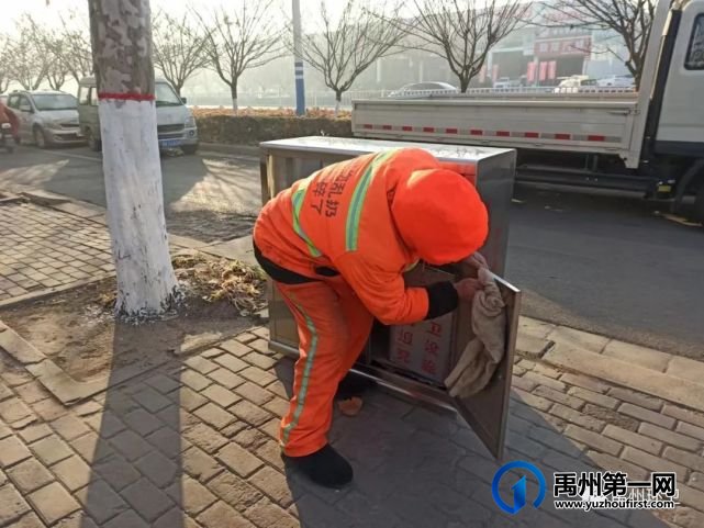 禹州环卫:元旦假期坚守岗位 用心守护城市洁净 禹州环卫:元旦假期坚守岗位 用心守护城市洁净