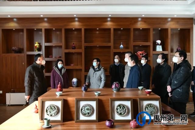 省教育厅专家组莅临禹州中专评审省示范性县级老年学院创建工作 省教育厅专家组莅临禹州中专评审省示范性县级老年学院创建工作