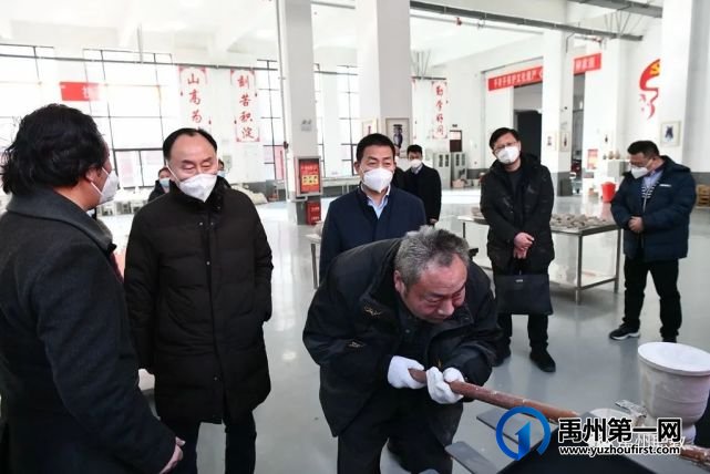 省教育厅专家组莅临禹州中专评审省示范性县级老年学院创建工作 省教育厅专家组莅临禹州中专评审省示范性县级老年学院创建工作