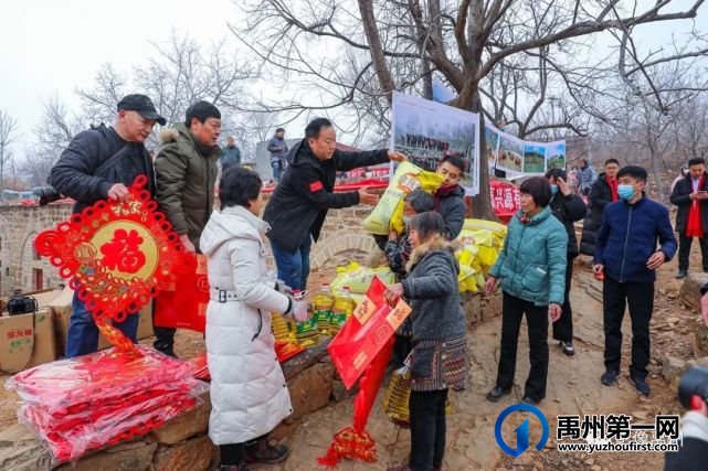 禹州市摄影家协会“文化惠民,温暖禹州”慰问活动 禹州市摄影家协会“文化惠民,温暖禹州”慰问活动