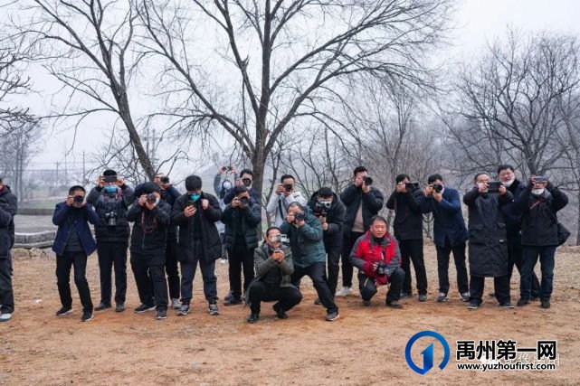 禹州市摄影家协会“文化惠民,温暖禹州”慰问活动 禹州市摄影家协会“文化惠民,温暖禹州”慰问活动