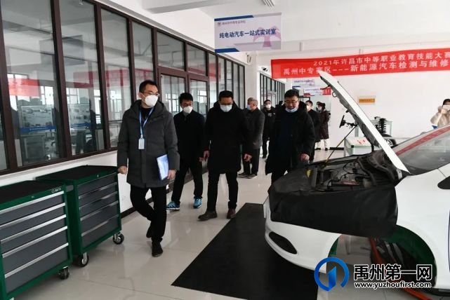 比亚迪集团到禹州中专开展校企合作洽谈活动 比亚迪集团到禹州中专开展校企合作洽谈活动