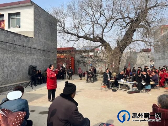 禹州市朱阁镇祁庄村开展春节汇演活动 禹州市朱阁镇祁庄村开展春节汇演活动