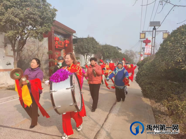 民俗表演庆元宵--禹州各地多彩民俗活动精彩粉呈(下) 民俗表演庆元宵--禹州各地多彩民俗活动精彩粉呈(下)