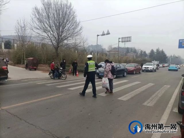 禹州交警春季“护学模式”准时开启 全力护航师生出行安全 禹州交警春季“护学模式”准时开启 全力护航师生出行安全
