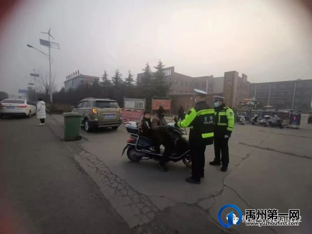 禹州交警春季“护学模式”准时开启 全力护航师生出行安全 禹州交警春季“护学模式”准时开启 全力护航师生出行安全