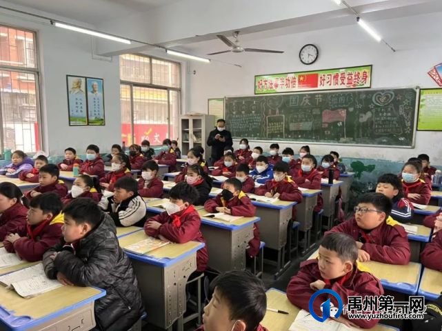 禹州交警春季“护学模式”准时开启 全力护航师生出行安全 禹州交警春季“护学模式”准时开启 全力护航师生出行安全