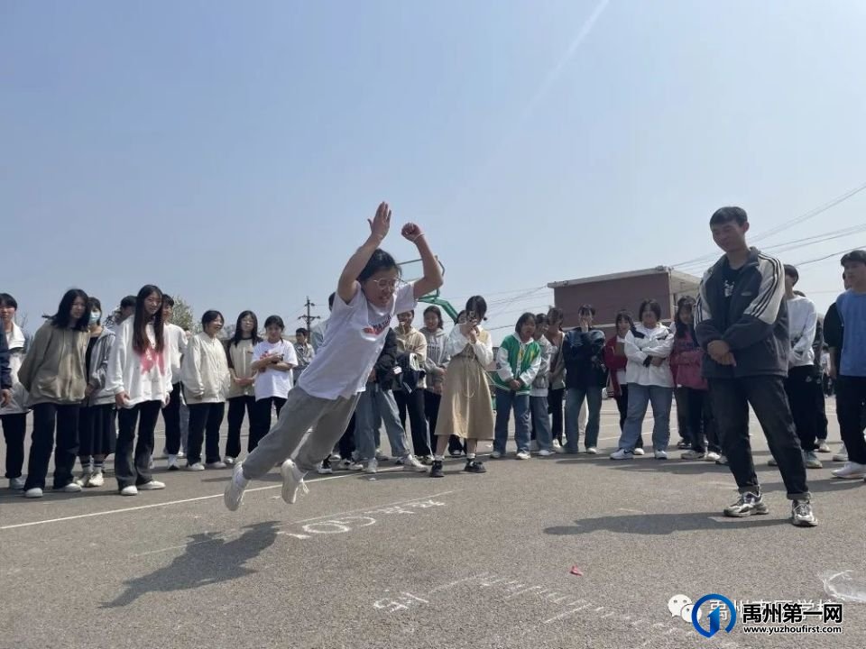 多图直击禹州南区学校春季趣味运动会超燃瞬间 多图直击禹州南区学校春季趣味运动会超燃瞬间