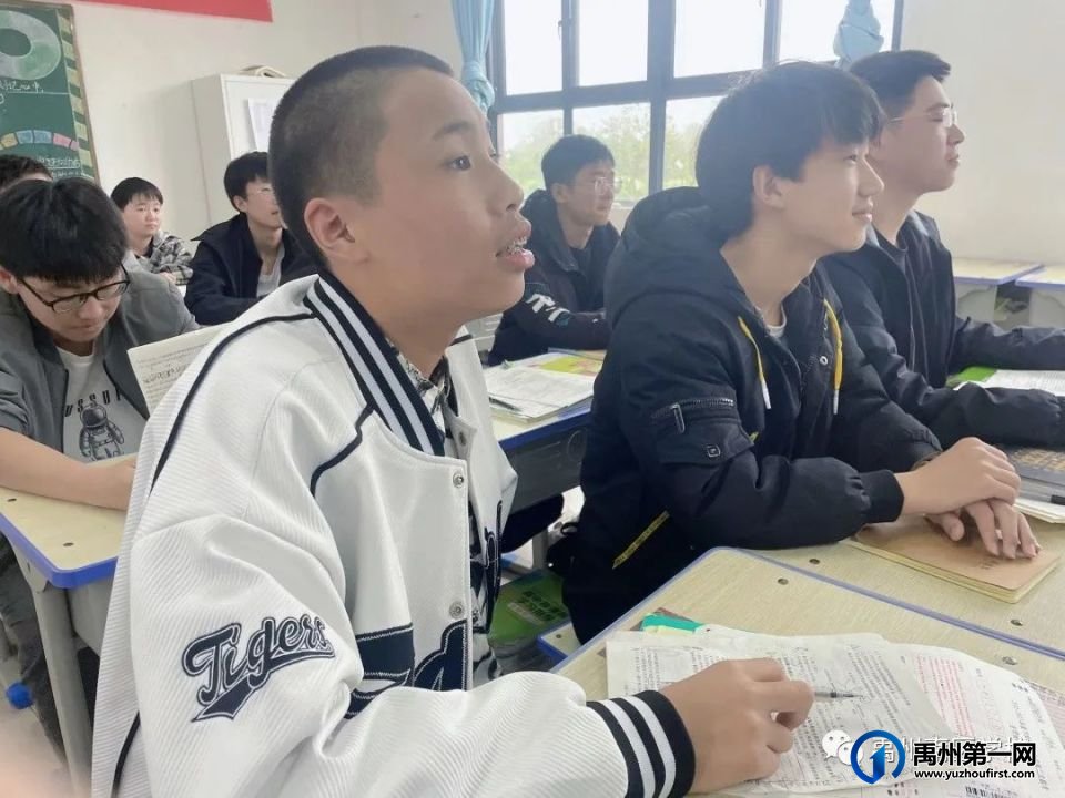 禹州南区学校开展“清扬校风”专项学习活动 禹州南区学校开展“清扬校风”专项学习活动