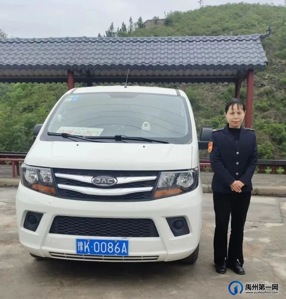 禹州公交服务群众零距离 以客为本暖人心 禹州公交服务群众零距离 以客为本暖人心