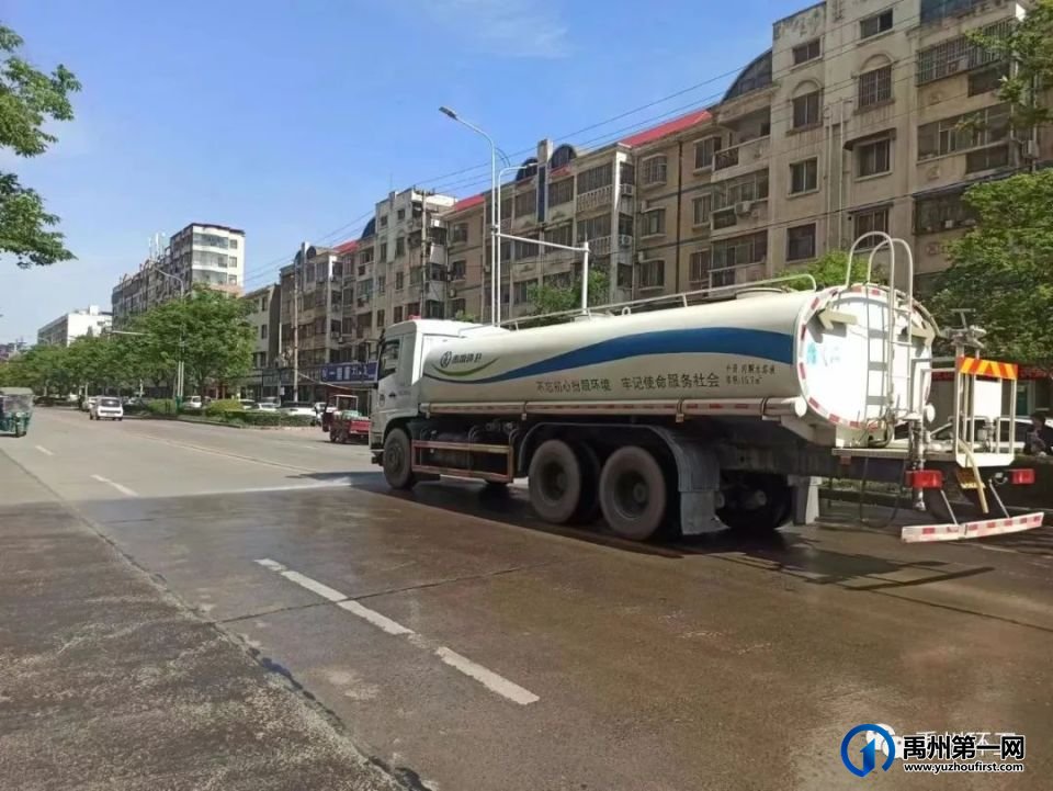 禹州环卫:开展老城区环境卫生提升行动 助力全国文明城市创建 禹州环卫:开展老城区环境卫生提升行动 助力全国文明城市创建