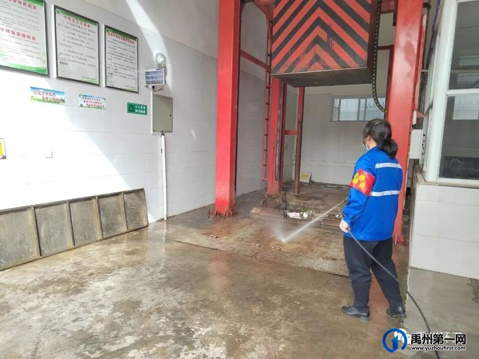 禹州环卫:开展老城区环境卫生提升行动 助力全国文明城市创建 禹州环卫:开展老城区环境卫生提升行动 助力全国文明城市创建