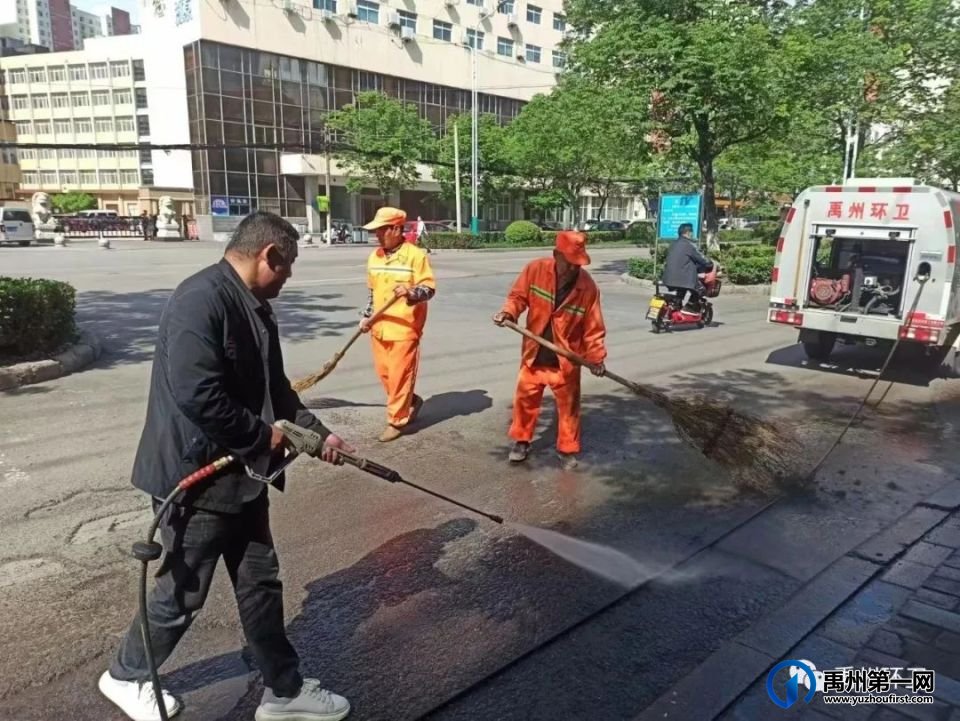 禹州环卫:开展老城区环境卫生提升行动 助力全国文明城市创建 禹州环卫:开展老城区环境卫生提升行动 助力全国文明城市创建