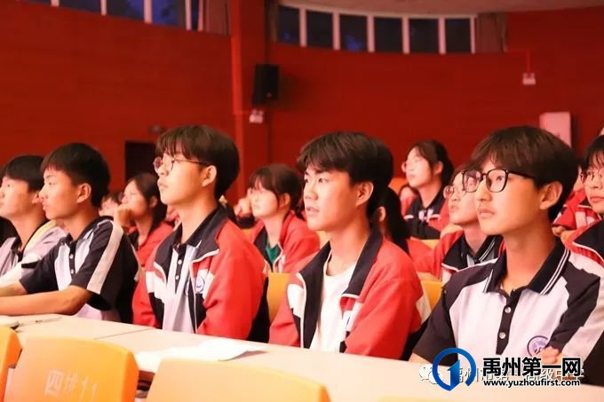 禹州一高 | 我们正青春·奋斗正当时——“五四”主题演讲比赛圆满落幕 禹州一高 | 我们正青春·奋斗正当时——“五四”主题演讲比赛圆满落幕