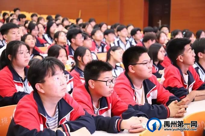 禹州一高 | 我们正青春·奋斗正当时——“五四”主题演讲比赛圆满落幕 禹州一高 | 我们正青春·奋斗正当时——“五四”主题演讲比赛圆满落幕