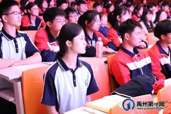 禹州一高 | 我们正青春·奋斗正当时——“五四”主题演讲比赛圆满落幕 禹州一高 | 我们正青春·奋斗正当时——“五四”主题演讲比赛圆满落幕