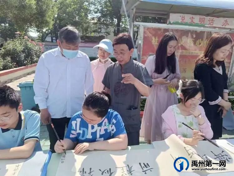 禹州市各学校以多种文化艺术活动丰富学生校园生活 禹州市各学校以多种文化艺术活动丰富学生校园生活