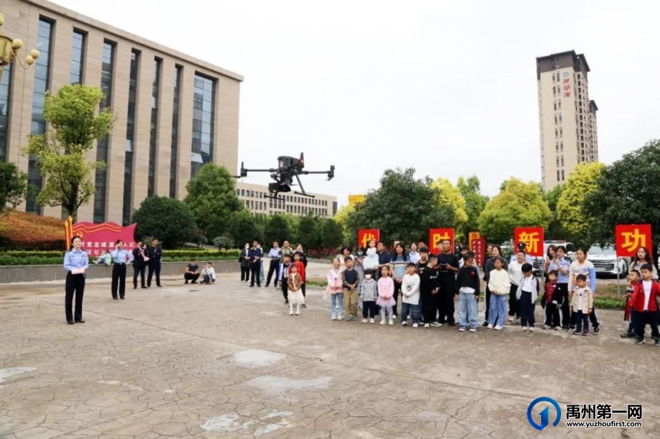 禹州:警娃进警营,直呼:进了“大观园”! 禹州:警娃进警营,直呼:进了“大观园”!