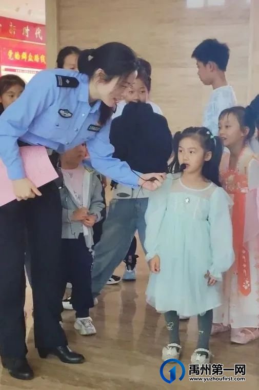 禹州:警娃进警营,直呼:进了“大观园”! 禹州:警娃进警营,直呼:进了“大观园”!