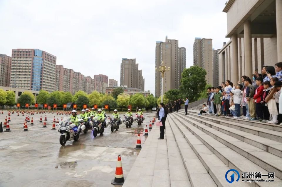 禹州:警娃进警营,直呼:进了“大观园”! 禹州:警娃进警营,直呼:进了“大观园”!