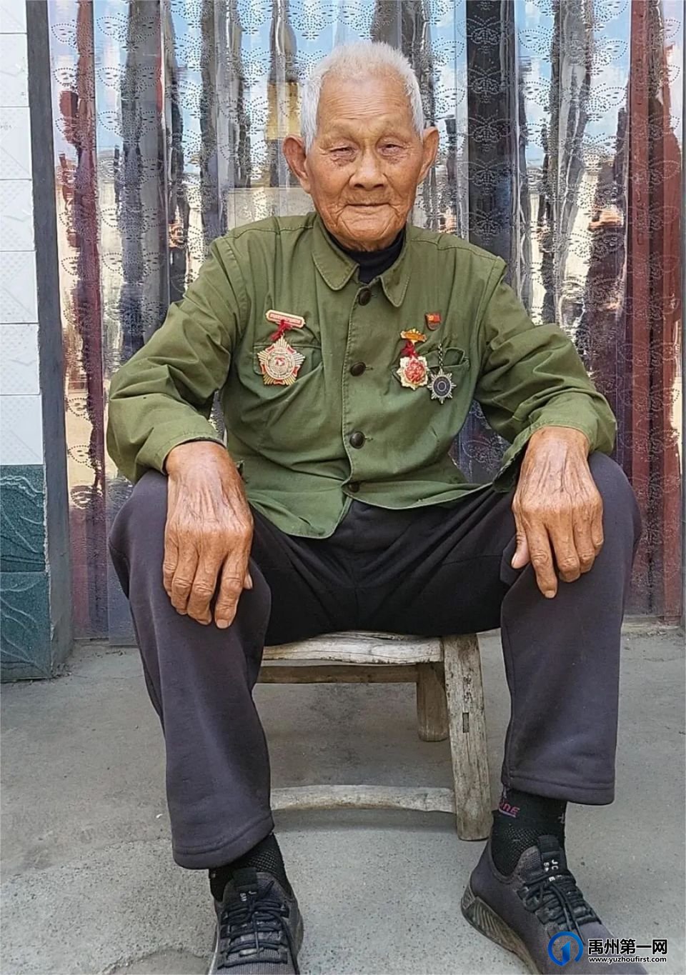 禹州这些爱心人士奔赴7个村镇,慰问昔日抗战老兵!场面一度泪崩! 禹州这些爱心人士奔赴7个村镇,慰问昔日抗战老兵!场面一度泪崩!