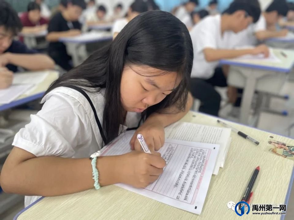 禹州南区学校期末进行时丨吹响冲锋号,冲刺期末考! 禹州南区学校期末进行时丨吹响冲锋号,冲刺期末考!