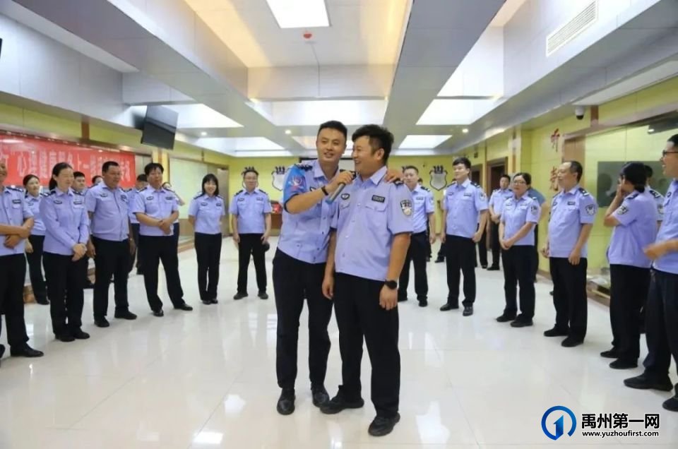 省公安厅心理健康服务团队到禹州市公安局开展团体辅导活动 省公安厅心理健康服务团队到禹州市公安局开展团体辅导活动