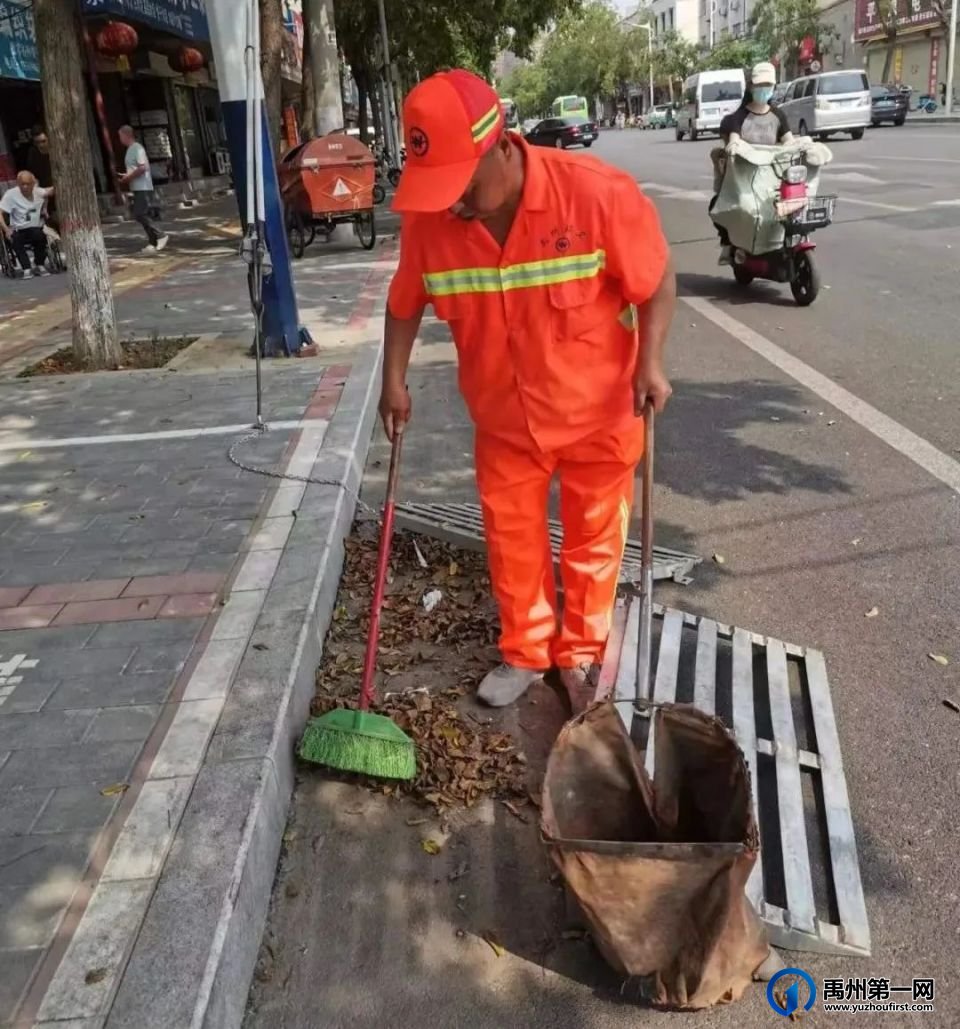 禹州环卫:环境整治不停歇 城市清洁美如画 禹州环卫:环境整治不停歇 城市清洁美如画