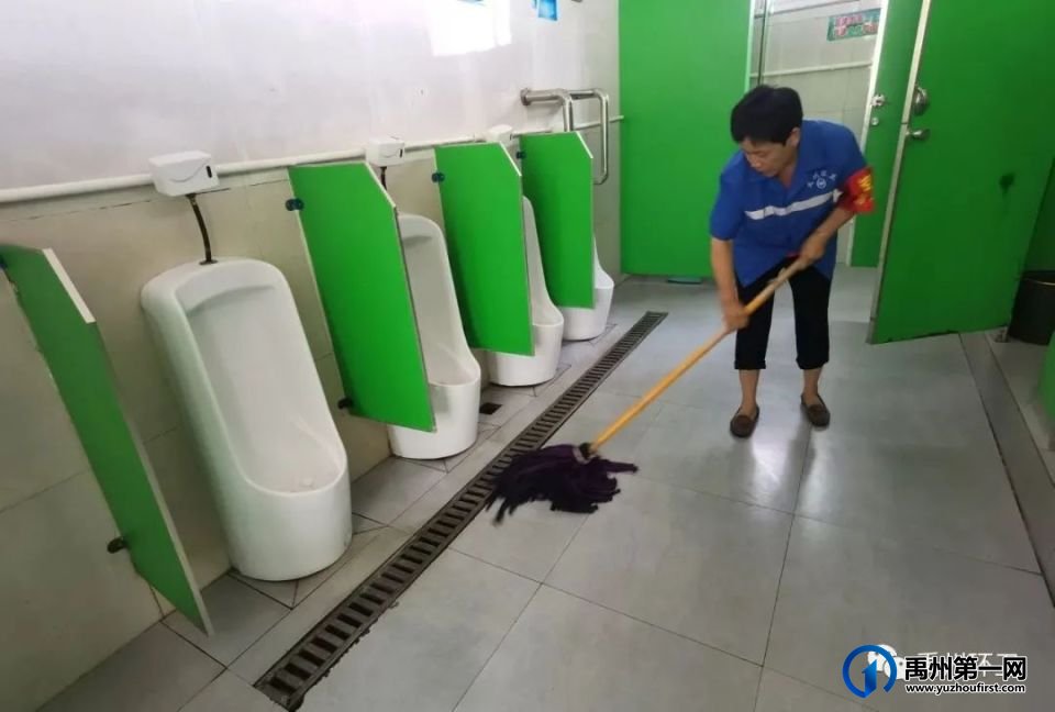 禹州环卫:环境整治不停歇 城市清洁美如画 禹州环卫:环境整治不停歇 城市清洁美如画
