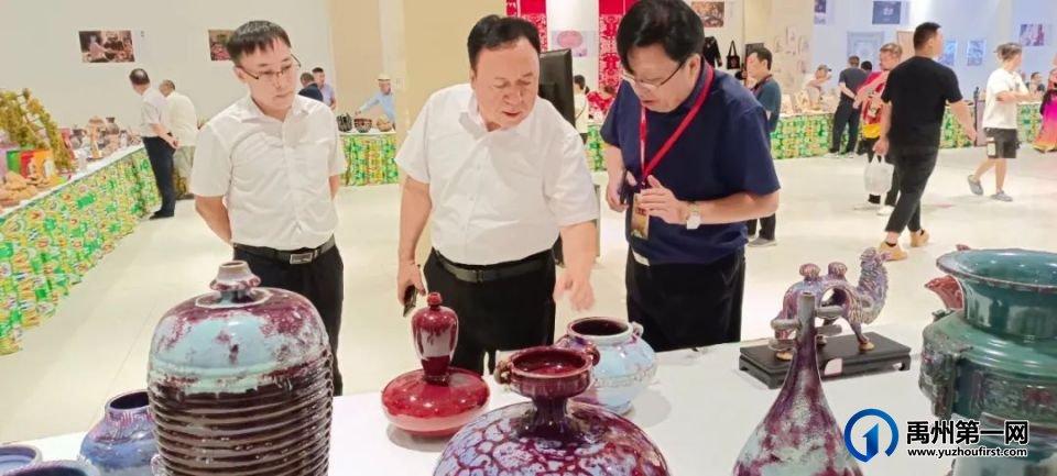 “钧窑万彩”--钧瓷烧制技艺项目优秀作品展走进新疆吐鲁番 “钧窑万彩”--钧瓷烧制技艺项目优秀作品展走进新疆吐鲁番