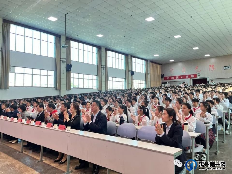 沈石溪禹州读者见面会圆满落下帷幕 沈石溪禹州读者见面会圆满落下帷幕