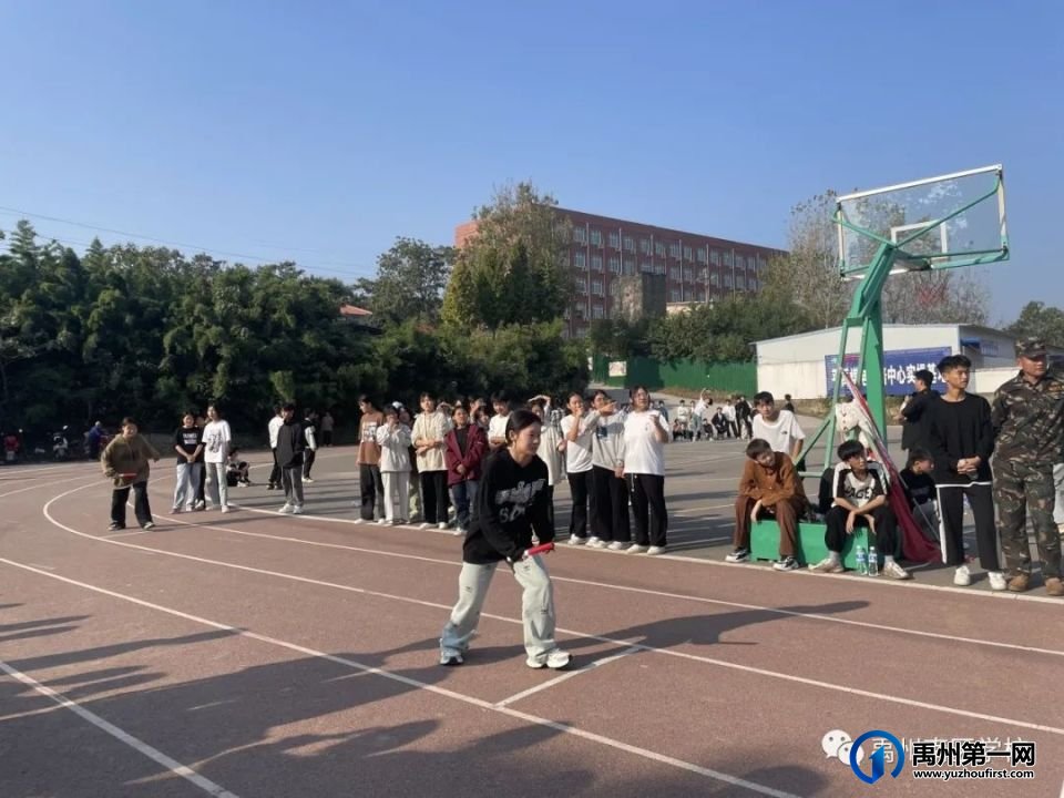 禹州南区学校2023秋季运动会现场直击 禹州南区学校2023秋季运动会现场直击