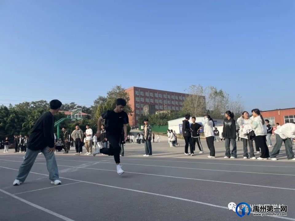 禹州南区学校2023秋季运动会现场直击 禹州南区学校2023秋季运动会现场直击