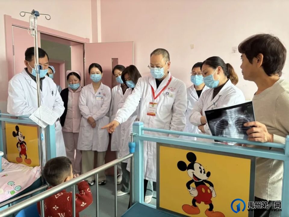 郑州一院志愿者服务队赴禹州市二院开展省“红会送医”活动 郑州一院志愿者服务队赴禹州市二院开展省“红会送医”活动