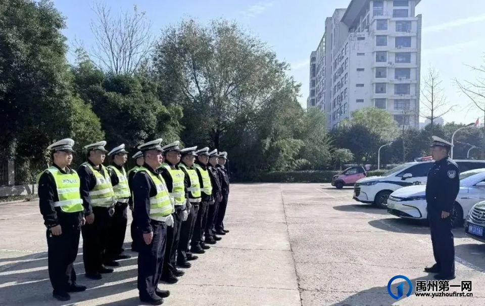 禹州交警联合多部门开展实战演练