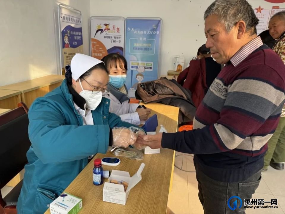 禹州市中心医院开展优秀专家下乡义诊活动 禹州市中心医院开展优秀专家下乡义诊活动