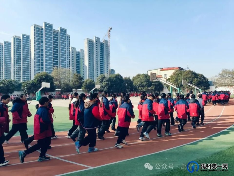 禹州钧台教育总支领导莅临春蕾学校进行常规管理检查