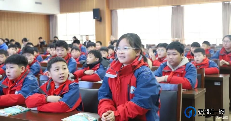 法润少年 护航成长——禹州法院举行“法院开放日”活动 法润少年 护航成长——禹州法院举行“法院开放日”活动