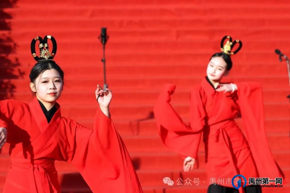 禹州一高举办2025年元旦文艺汇演 禹州一高举办2025年元旦文艺汇演