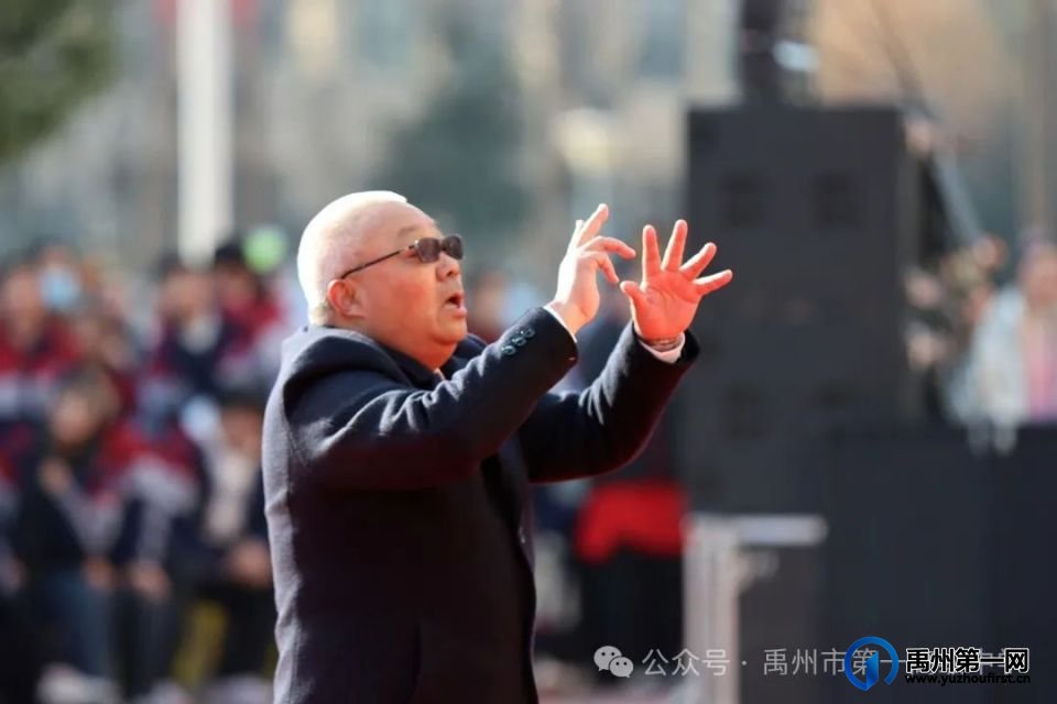 禹州一高举办2025年元旦文艺汇演 禹州一高举办2025年元旦文艺汇演