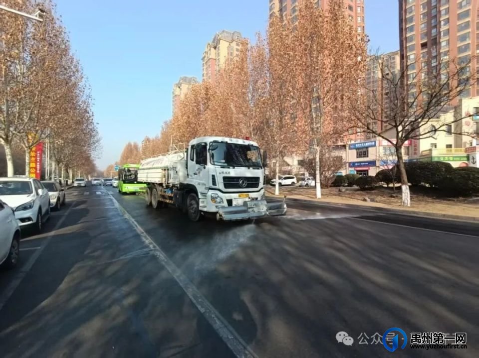 禹州环卫：优化环境卫生 喜迎新春佳节