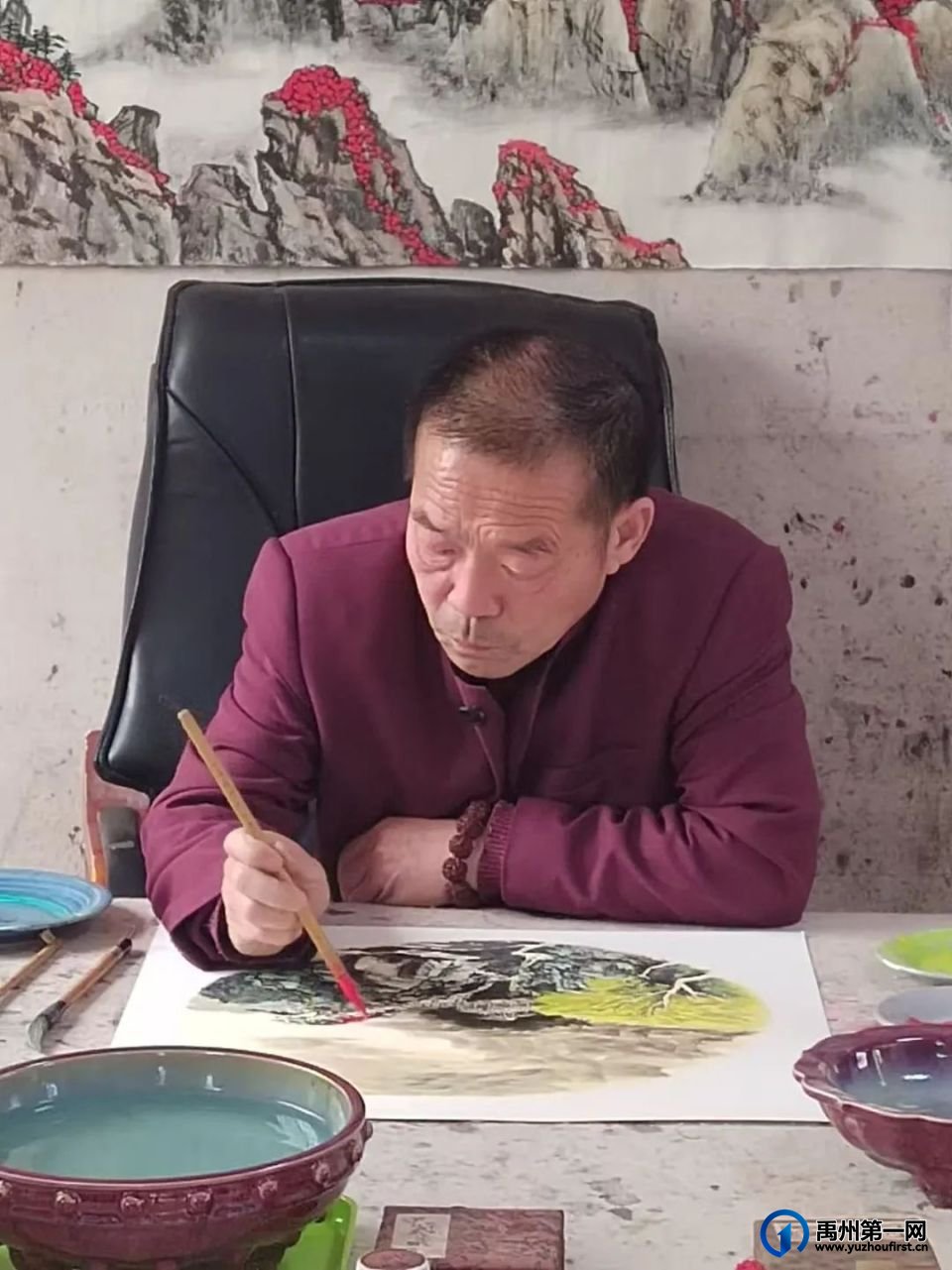 用画笔描绘自然之美——桂德军的绘画艺术天地