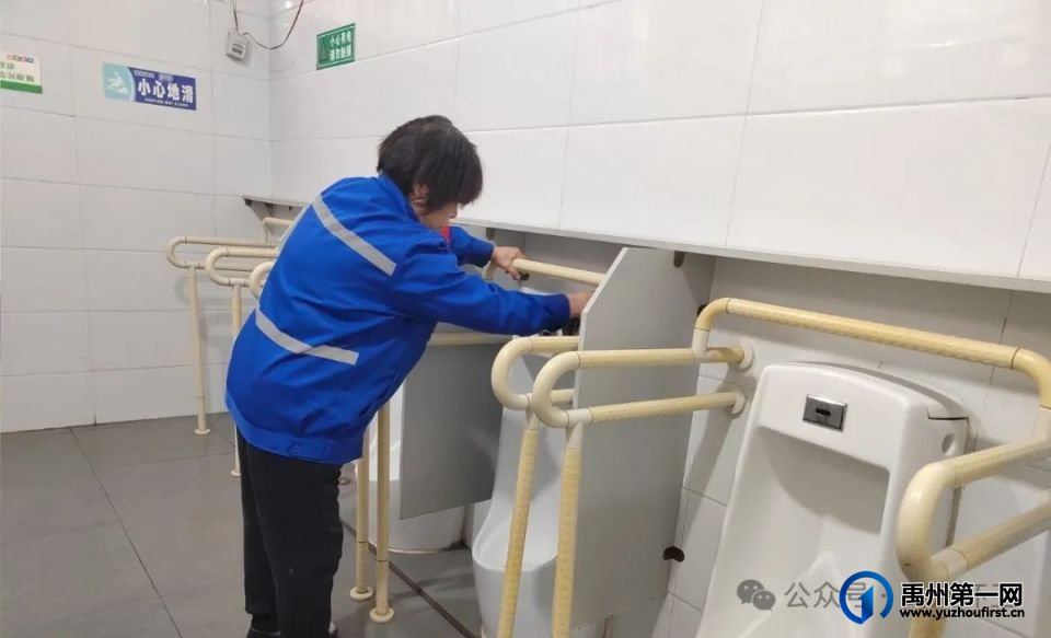 禹州环卫:坚守岗位不打烊 干干净净过新年