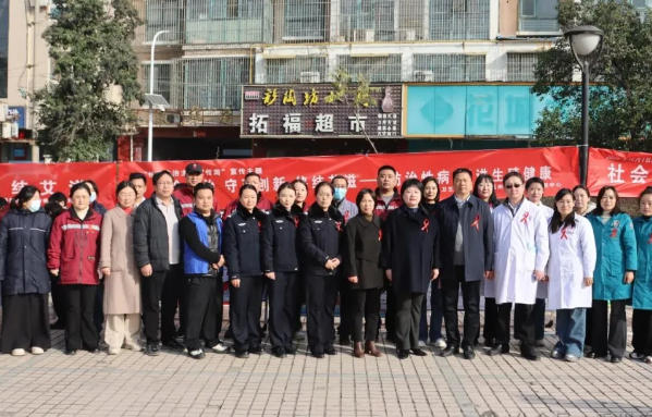 1764667175449238.jpg ScreenShot_2025-12-02_171903_072.jpg